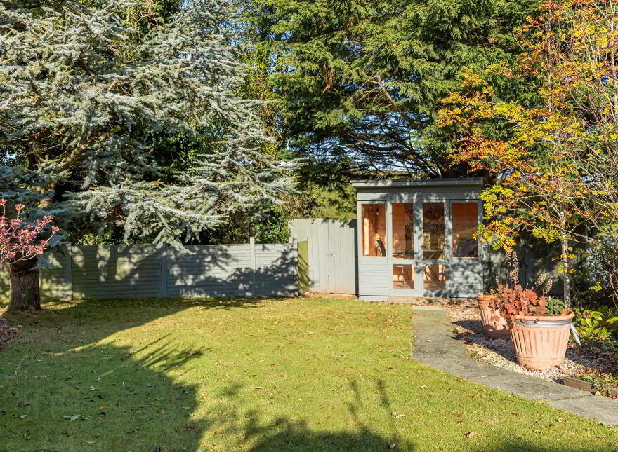 Lisimore, 20 Trench Road, Comber, Newtownards, BT23 6EH