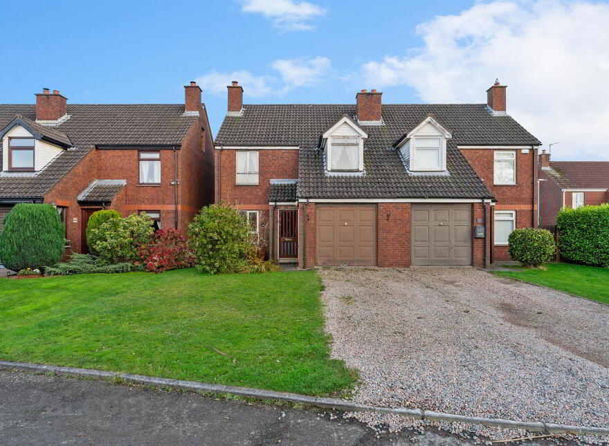 39 Glendhu Manor, Belfast, BT4 2RJ photo