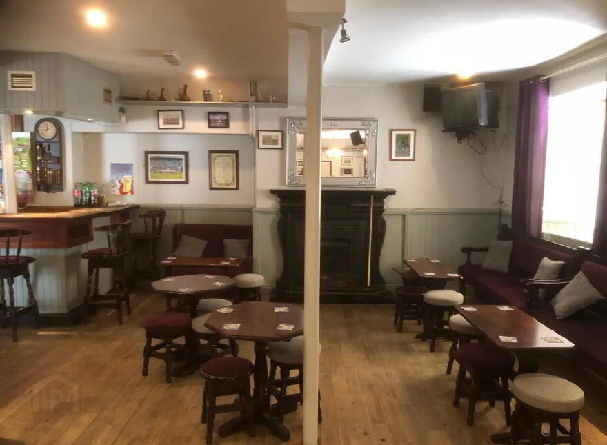 Main Street, Ballynacarrigy, Mullingar, N91TW80