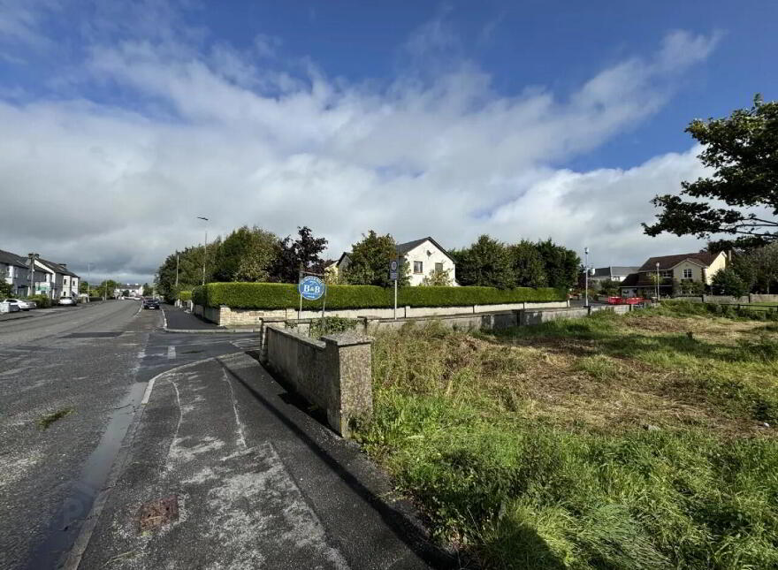 Old Ballindine Road, Claremorris