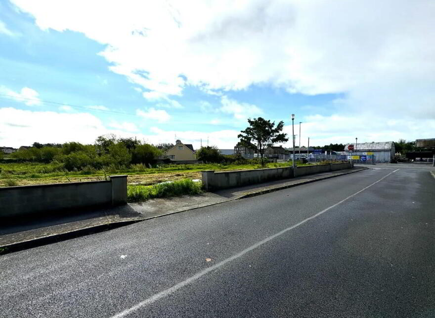 Old Ballindine Road, Claremorris