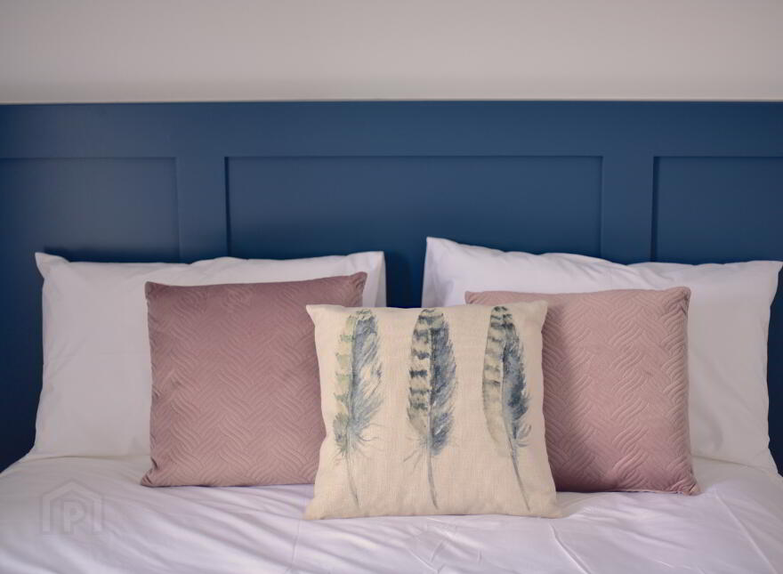 'Skerries' Dunluce View, 22 Dunluce Ave, Portrush, BT56 8DW