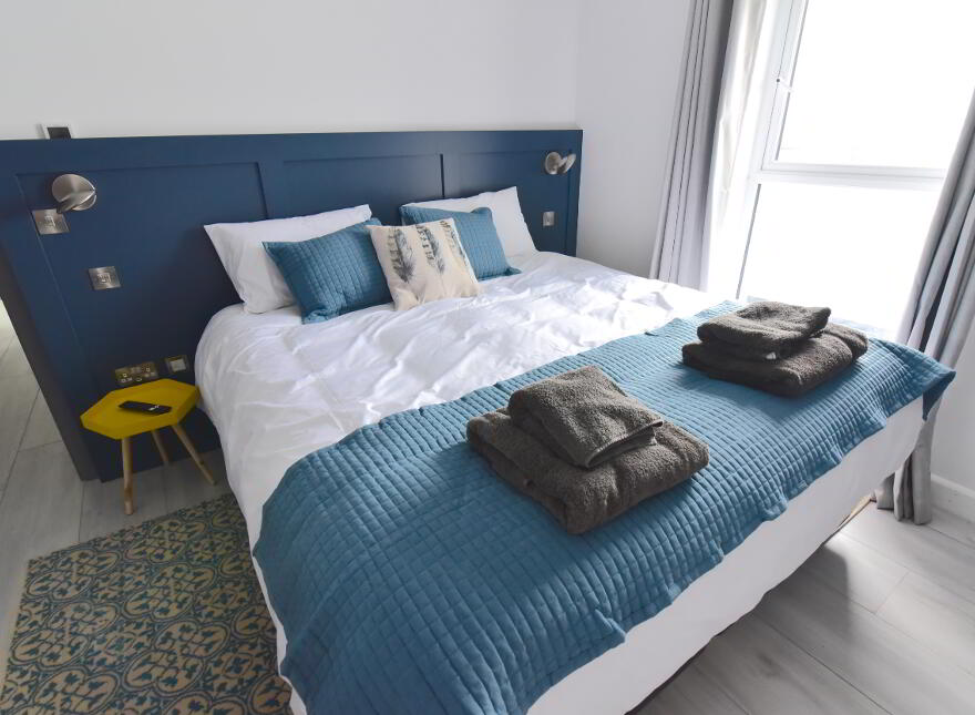 'Skerries' Dunluce View, 22 Dunluce Ave, Portrush, BT56 8DW