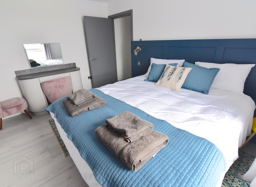 'Skerries' Dunluce View, 22 Dunluce Ave, Portrush, BT56 8DW