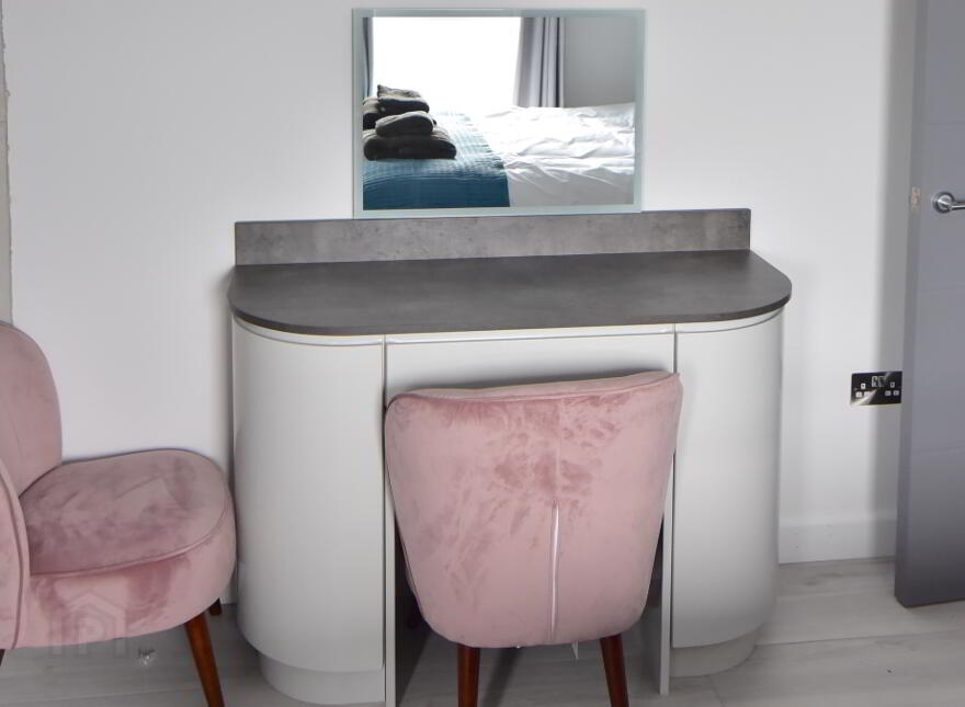 'Skerries' Dunluce View, 22 Dunluce Ave, Portrush, BT56 8DW