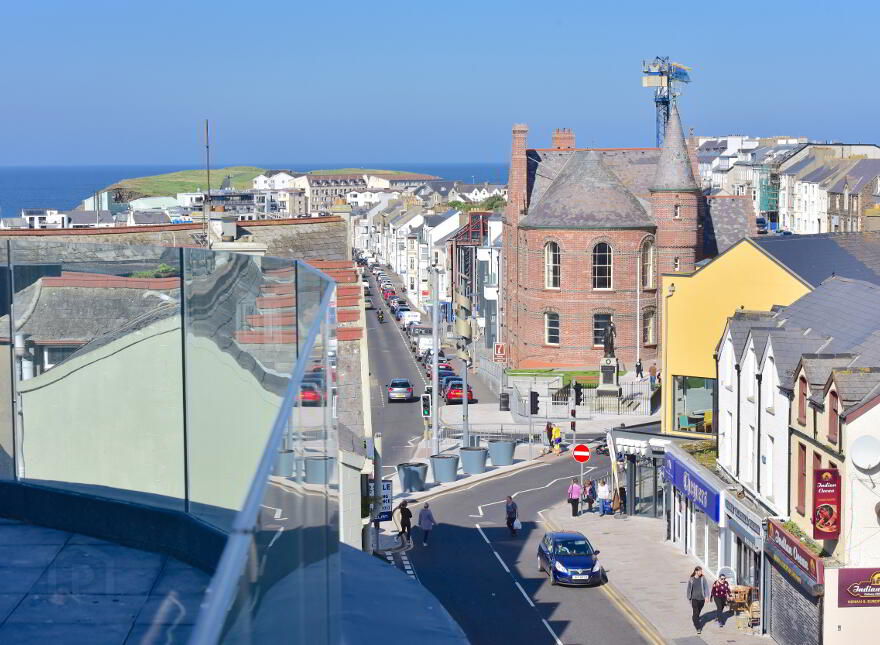 'Skerries' Dunluce View, 22 Dunluce Ave, Portrush, BT56 8DW