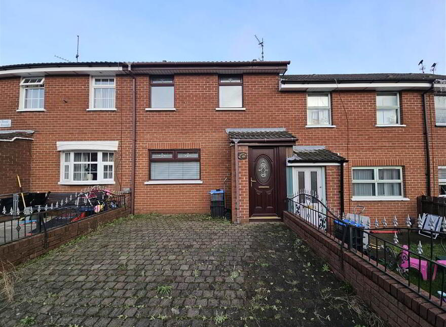 17 Ross Road, Belfast, BT12 4JD photo