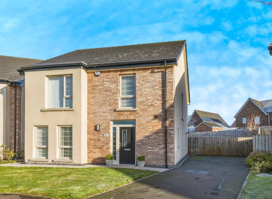 28 Sycamore Lane, Lisburn, BT28 2SQ photo