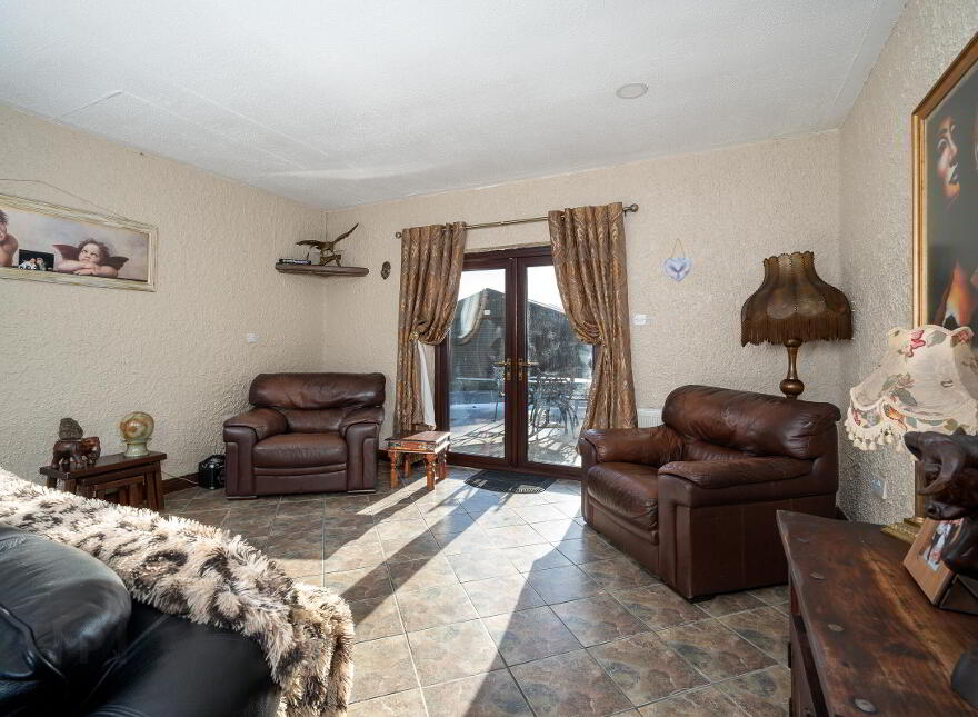 Labaun, Mount Temple, Moate, N37E953