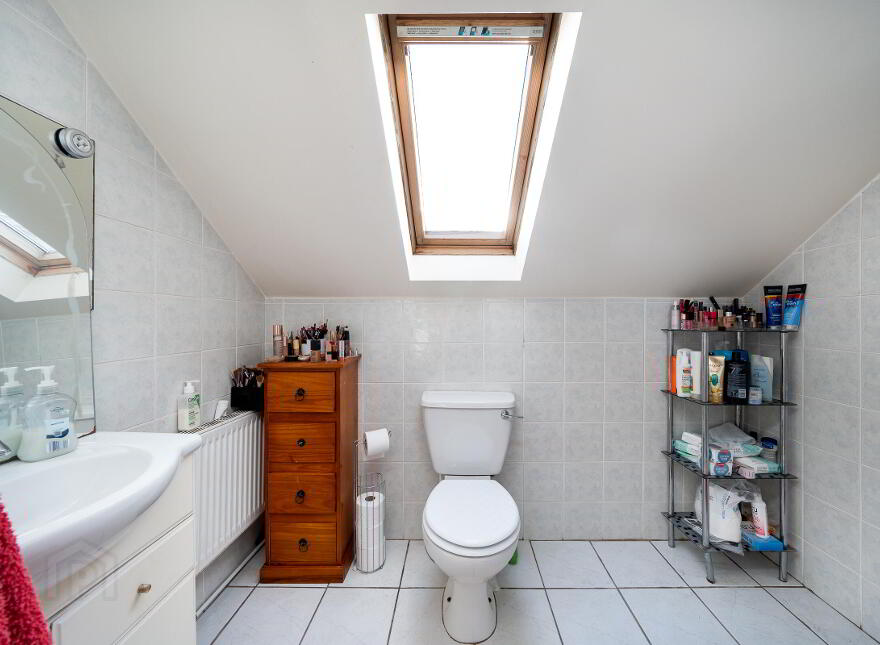 Labaun, Mount Temple, Moate, N37E953