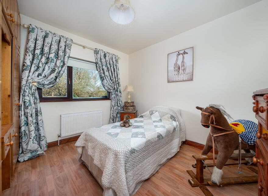 Labaun, Mount Temple, Moate, N37E953