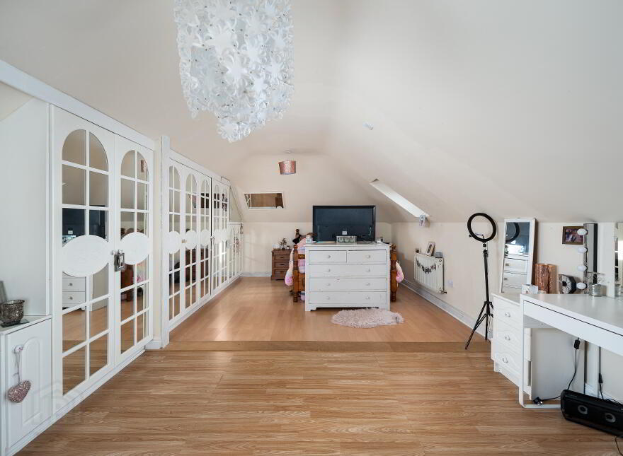 Labaun, Mount Temple, Moate, N37E953