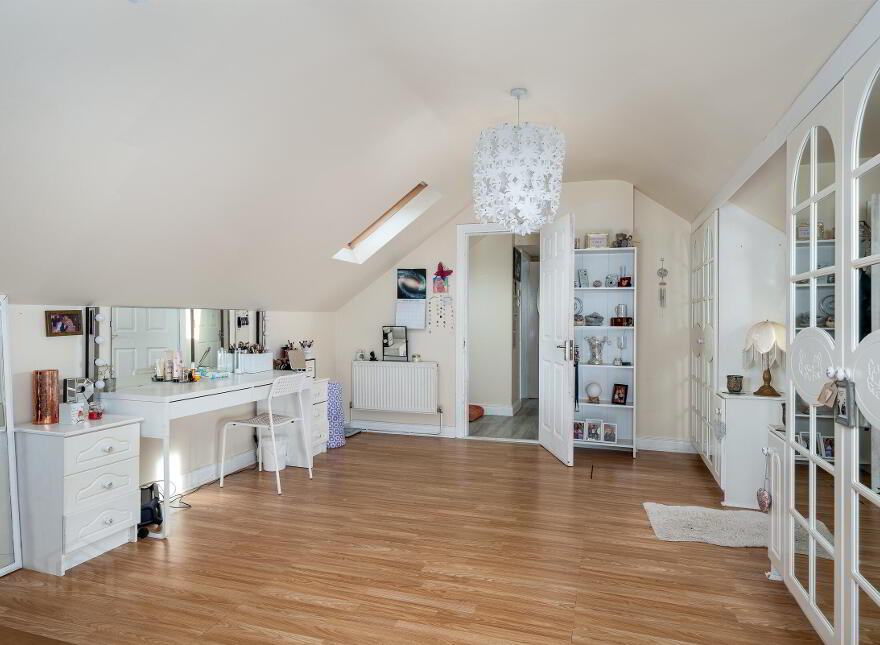 Labaun, Mount Temple, Moate, N37E953
