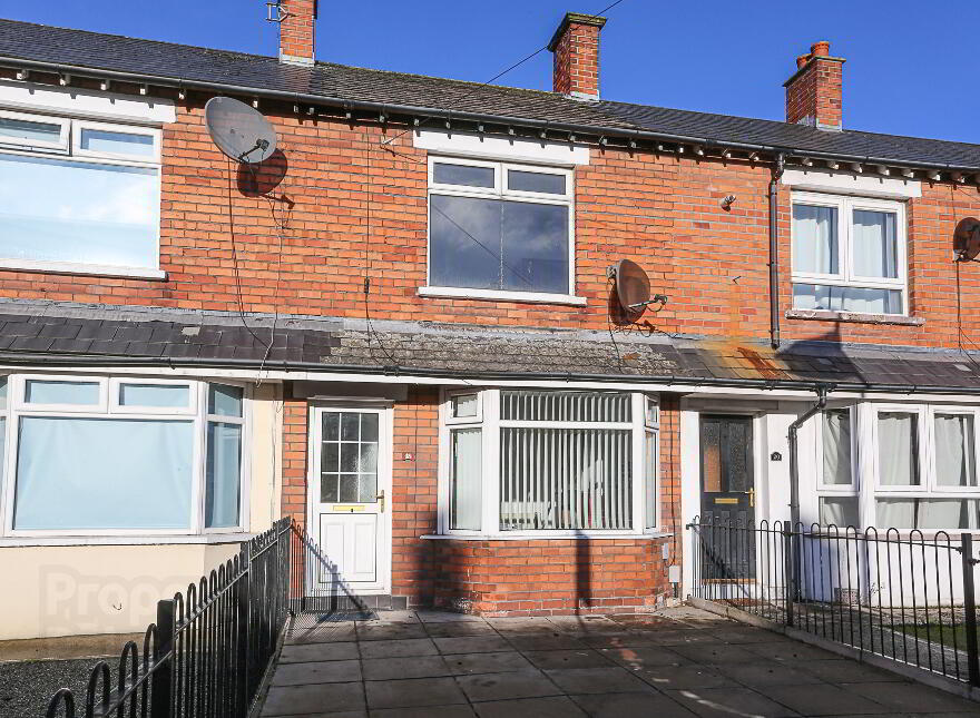 18 York Crescent, Belfast, BT15 3RA photo