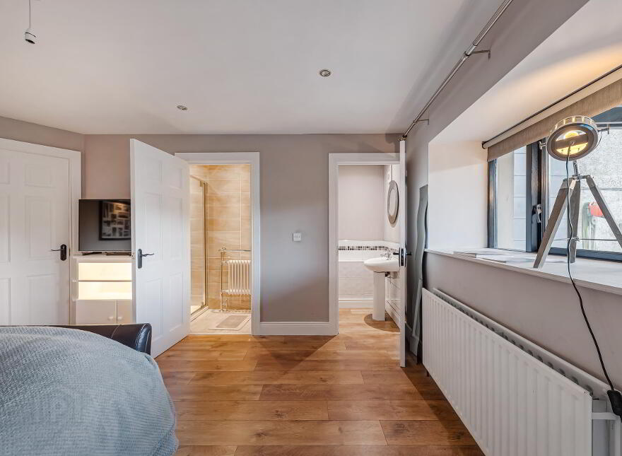 21 The Square, Portaferry, Newtownards, BT22 1LW