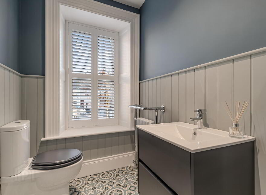 21 The Square, Portaferry, Newtownards, BT22 1LW
