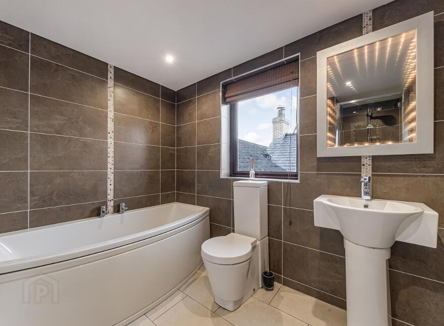 21 The Square, Portaferry, Newtownards, BT22 1LW