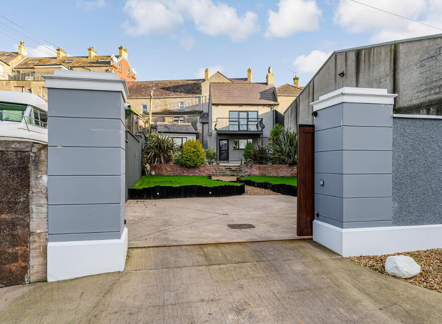 21 The Square, Portaferry, Newtownards, BT22 1LW