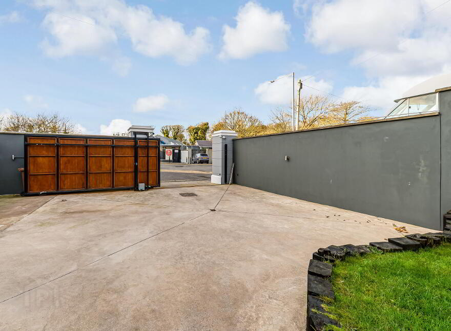 21 The Square, Portaferry, Newtownards, BT22 1LW