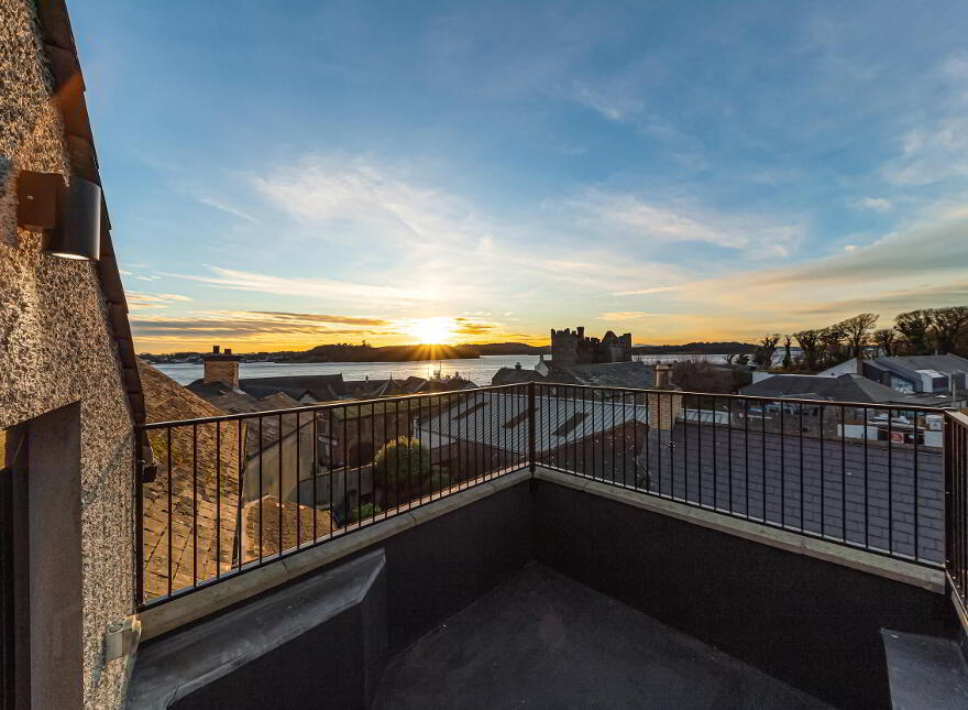 21 The Square, Portaferry, Newtownards, BT22 1LW