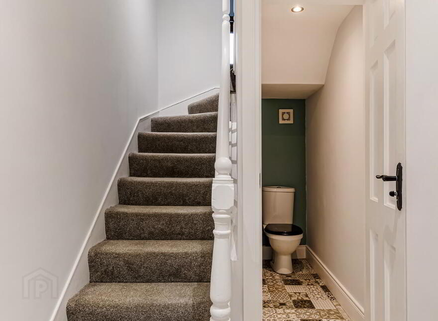 21 The Square, Portaferry, Newtownards, BT22 1LW