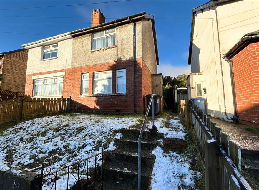 132 Joanmount Gardens, Belfast, BT14 6NZ photo