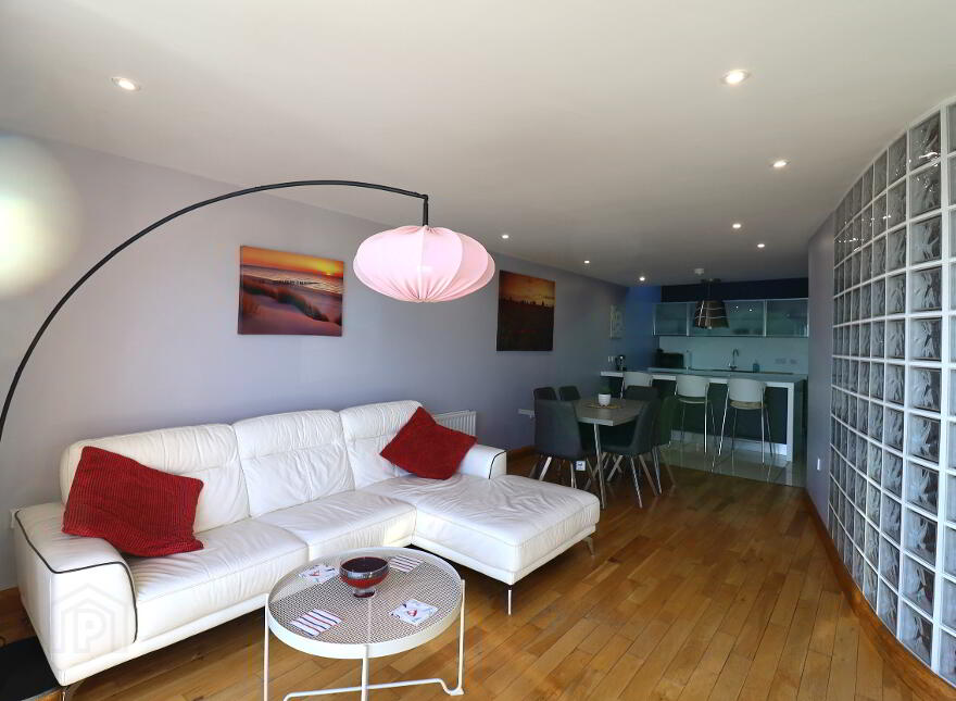 3 Beachside, Kilkeel, BT34 4GE
