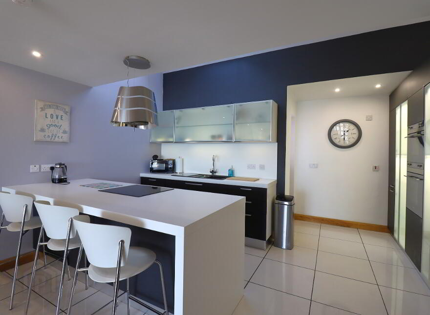 3 Beachside, Kilkeel, BT34 4GE