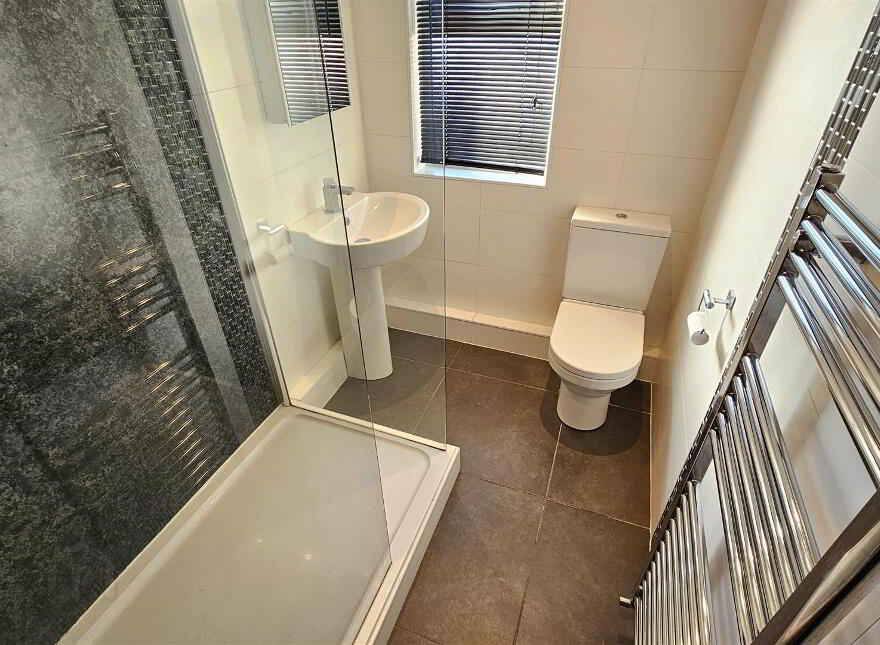 6d Glassillan Grove, Greenisland, BT38