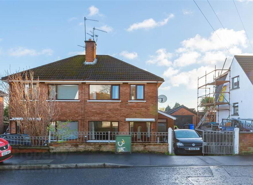 40 Ladybrook Park, Belfast, BT11 9EL photo