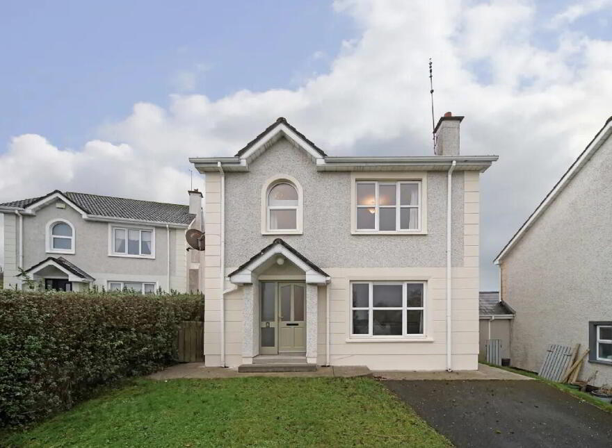 8 Rowan Park, Letterkenny, F92X2R6 photo