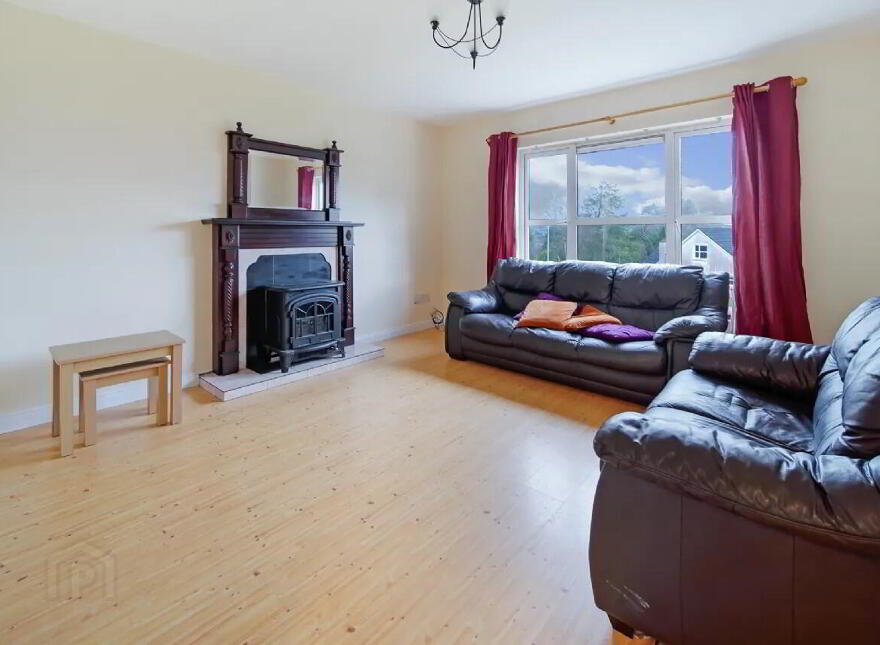 8 Rowan Park, Letterkenny, F92X2R6
