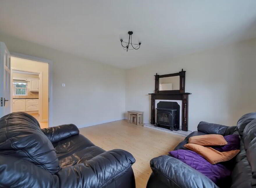 8 Rowan Park, Letterkenny, F92X2R6