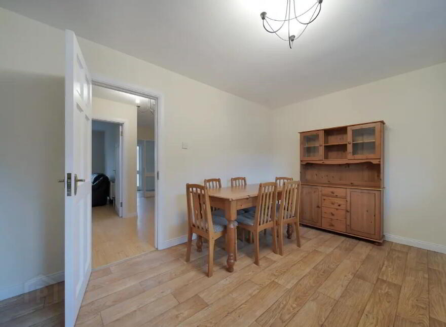 8 Rowan Park, Letterkenny, F92X2R6