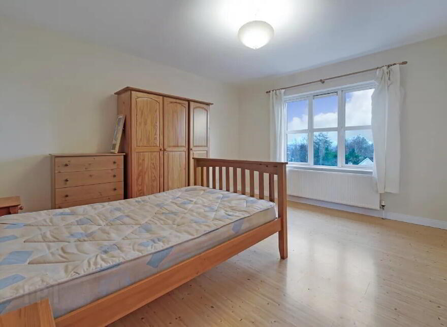 8 Rowan Park, Letterkenny, F92X2R6