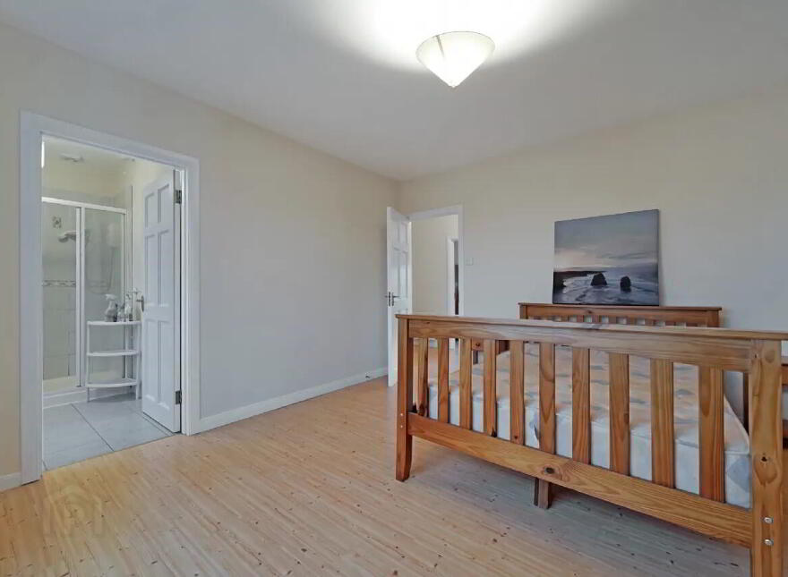 8 Rowan Park, Letterkenny, F92X2R6
