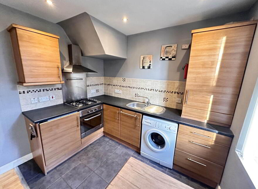 Apt 2, 6 Glandore Avenue, Antrim Road, Belfast, BT15 3FB
