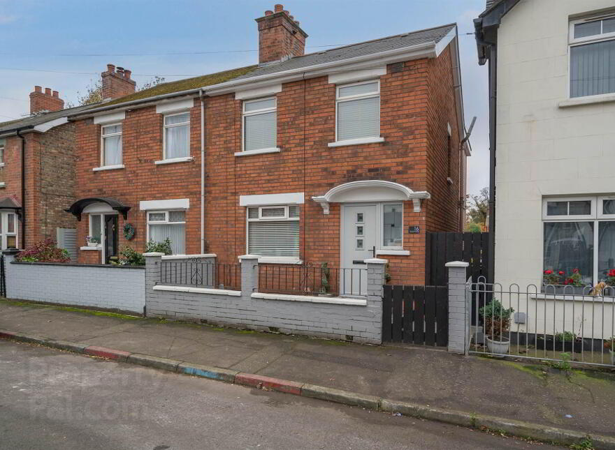 16 Brandon Parade, Belfast, BT4 1JH photo