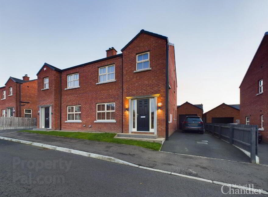 76a Monree Hill, Donaghcloney, Craigavon, BT66 7GZ photo