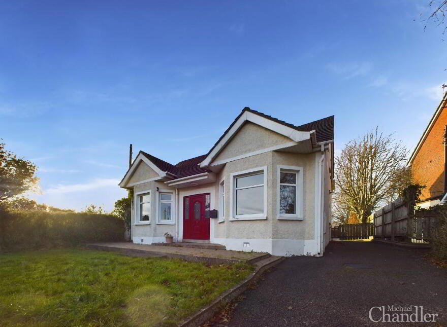 5 Ballynahinch Road, Carryduff, Belfast, BT8 8DN photo