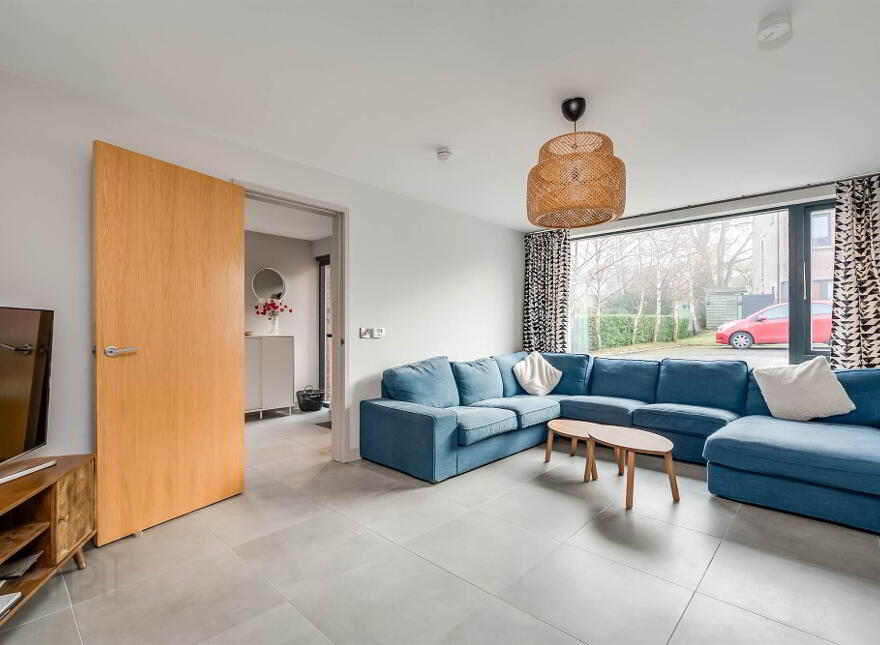 28 Malone Ridge, Belfast, BT9 5QW