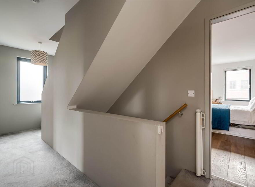 28 Malone Ridge, Belfast, BT9 5QW