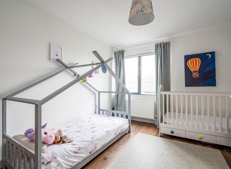 28 Malone Ridge, Belfast, BT9 5QW