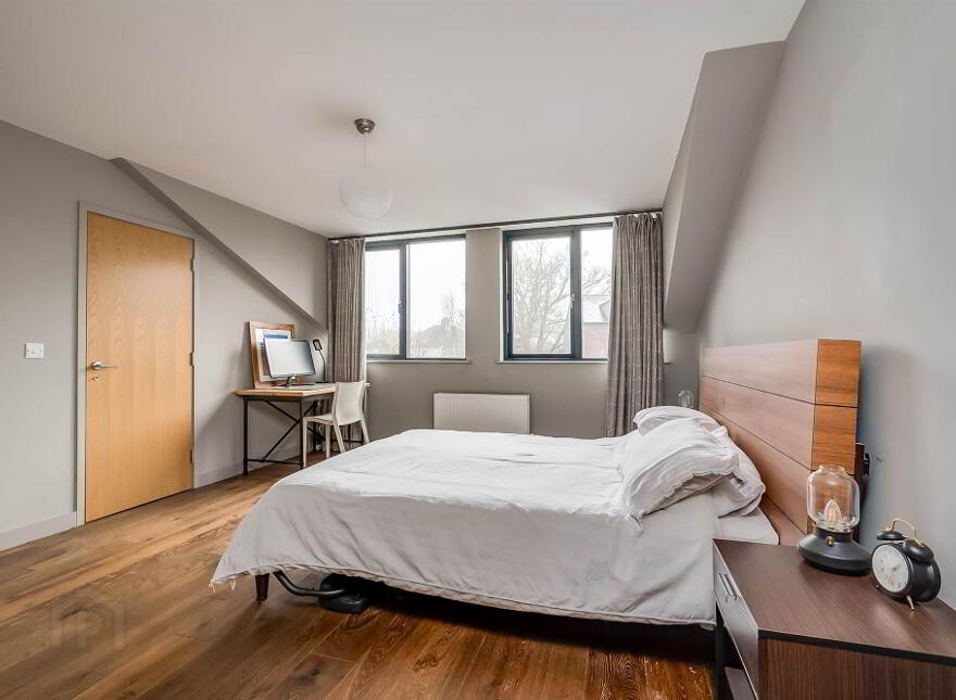 28 Malone Ridge, Belfast, BT9 5QW
