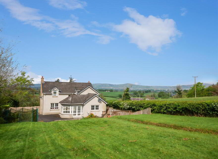 228 Hillhall Road, Lisburn, BT27 5JQ