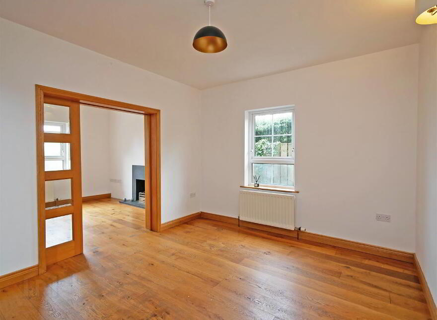 228 Hillhall Road, Lisburn, BT27 5JQ