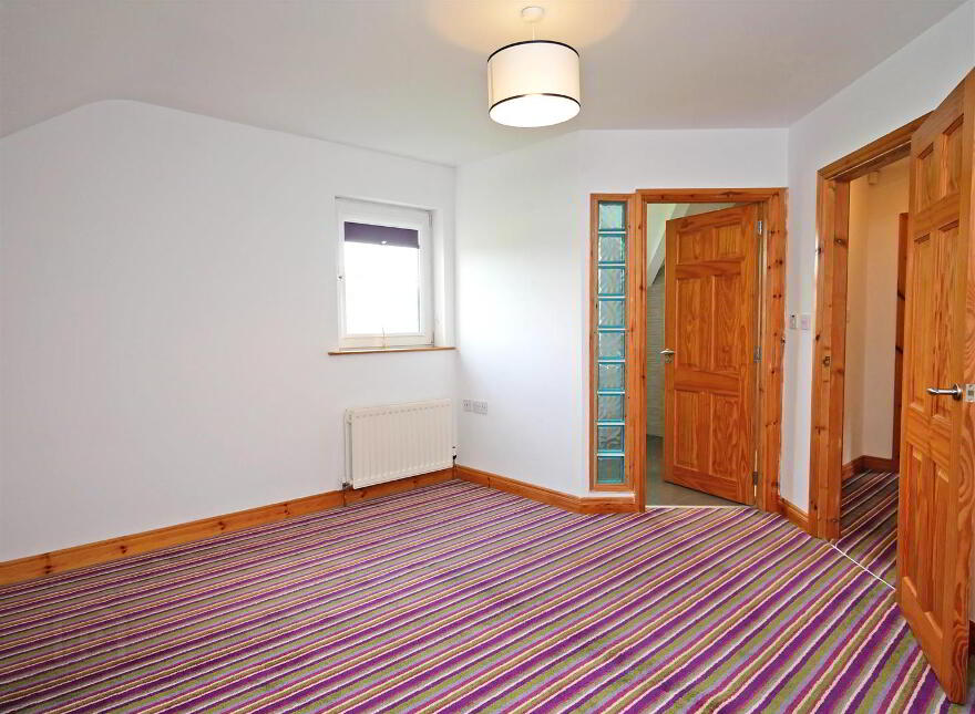 228 Hillhall Road, Lisburn, BT27 5JQ