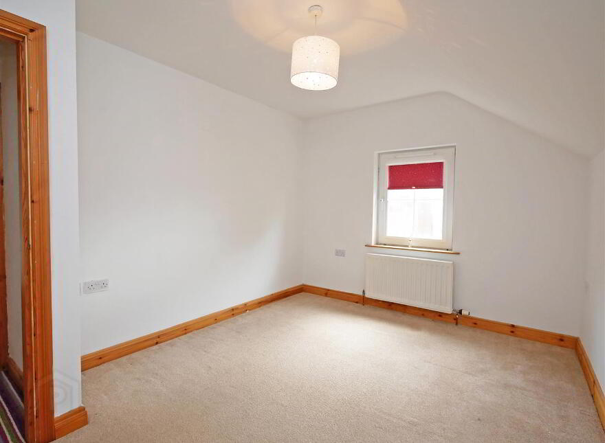 228 Hillhall Road, Lisburn, BT27 5JQ
