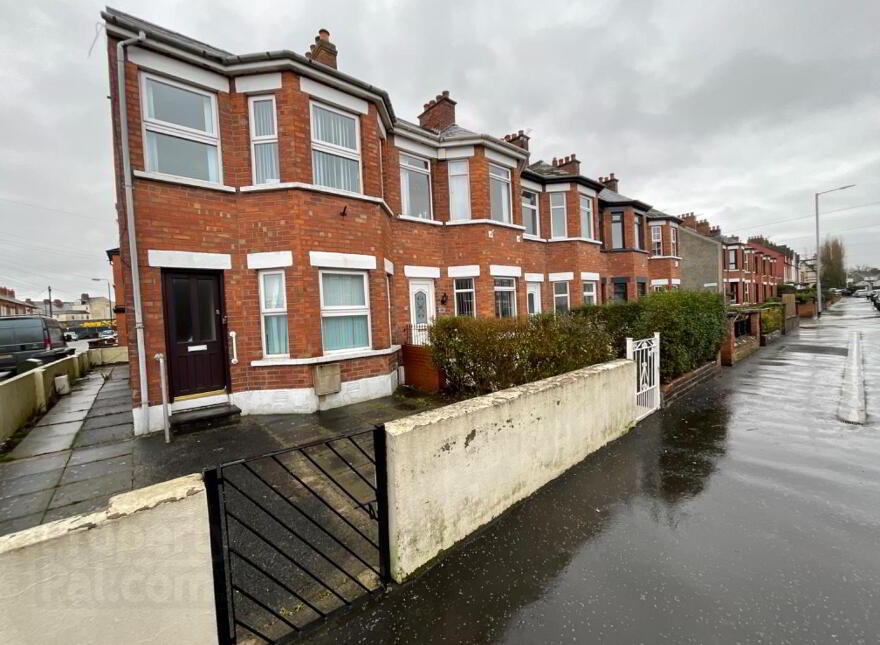 66 Ravenscroft Avenue, Belfast, BT5 5BB photo