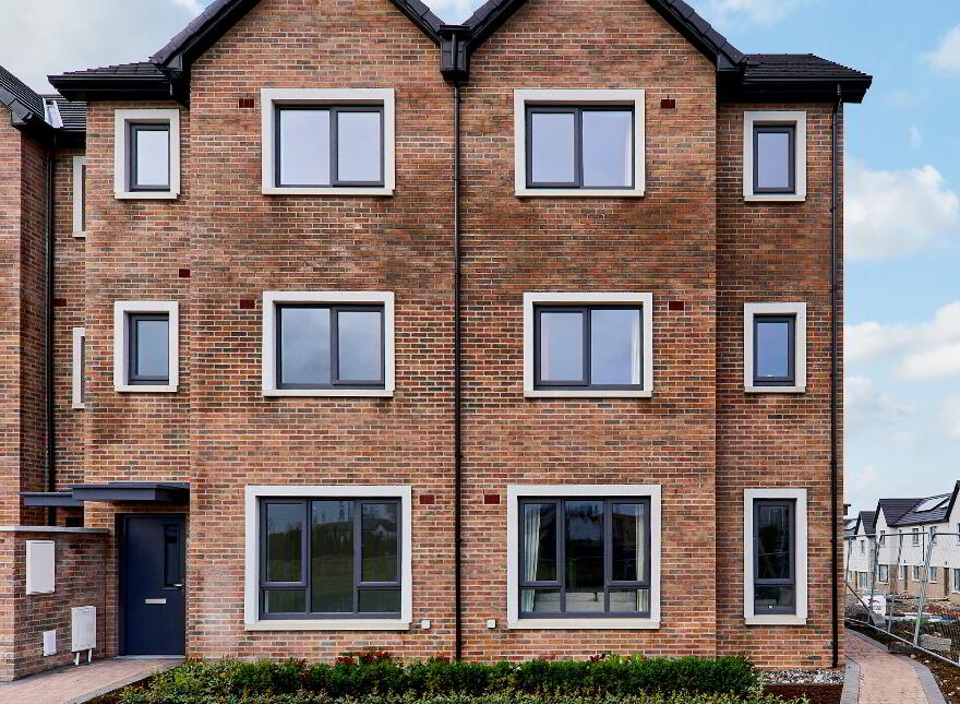3 Bedroom Terrace, Beaufort, Boyne Village, Navan